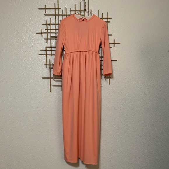 Vintage 70s Peach Long Sleeved Dress - Picture 2 of 7
